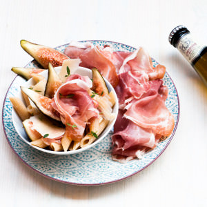 Birra Menabrea - pasta, fichi e prosciutto